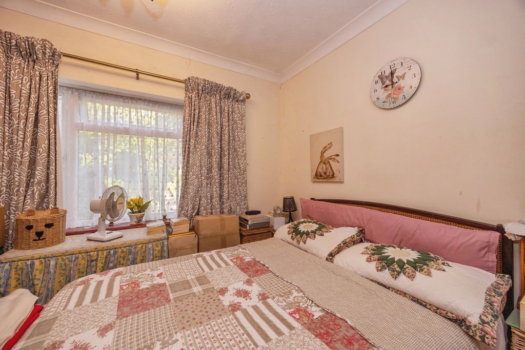 Property photo 2 of 12 Pbox-Img.Jpg