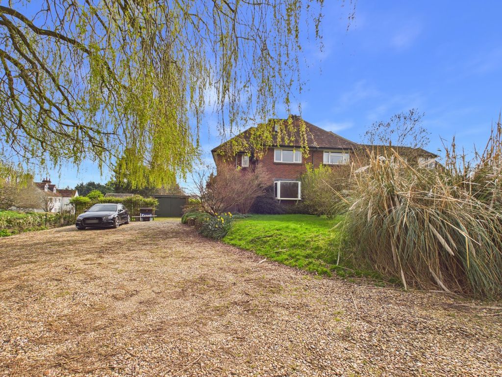 Property photo 1 of 21 Front