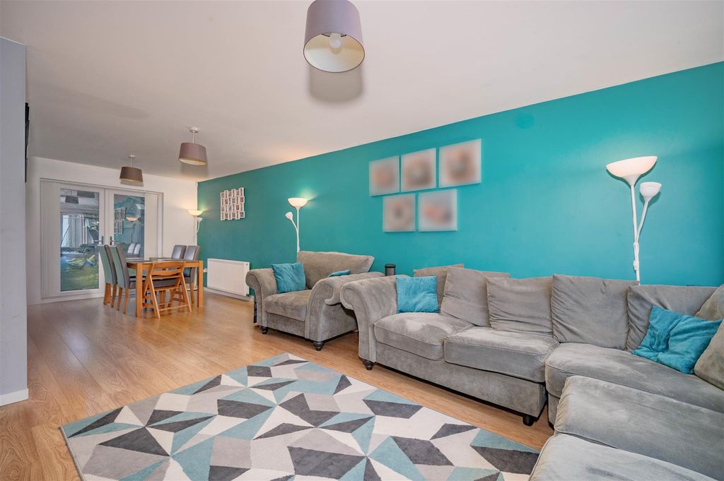 Property photo 3 of 21 5 Molison Street Dundee-2.Jpg