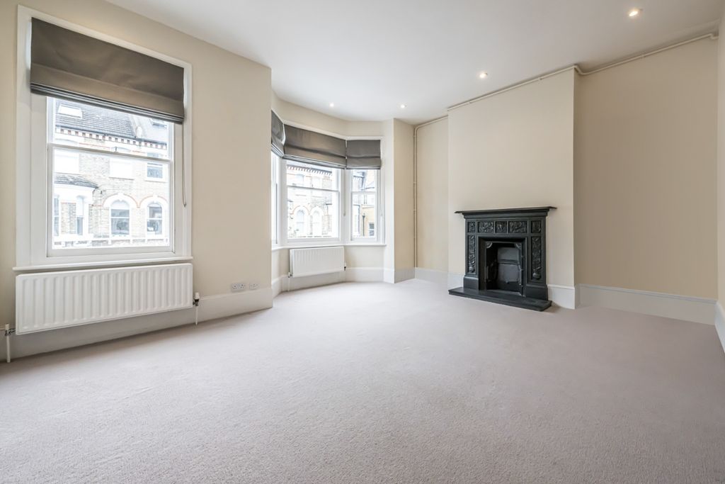 Property photo 2 of 20 5148692