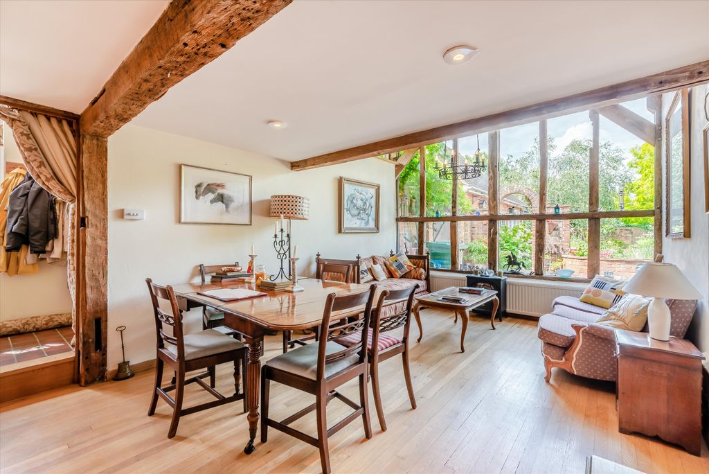 Property photo 3 of 16 Image