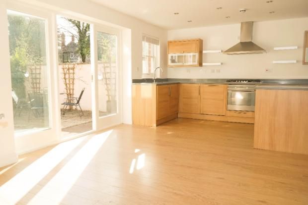 Property photo 3 of 11 Gallery