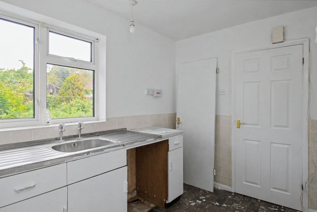 Property photo 3 of 10 Image 3