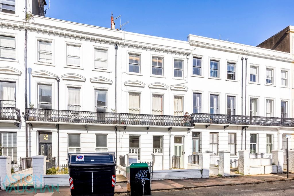 Property photo 1 of 3 5411780