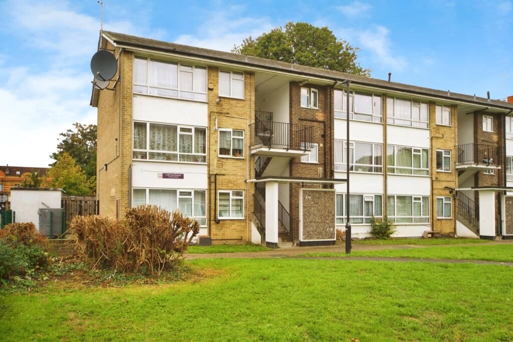 Property photo 1 of 15