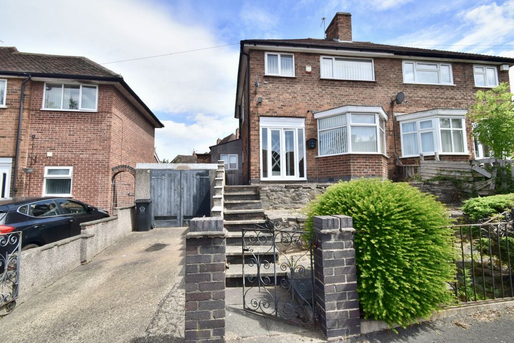 Property photo 1 of 14 Wicklow Drive, Humberstone, Leicester, Leicestershire, Le5 4rd