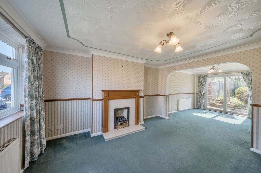 Property photo 3 of 14 Open Plan Living Room & Dining Room / Family Room