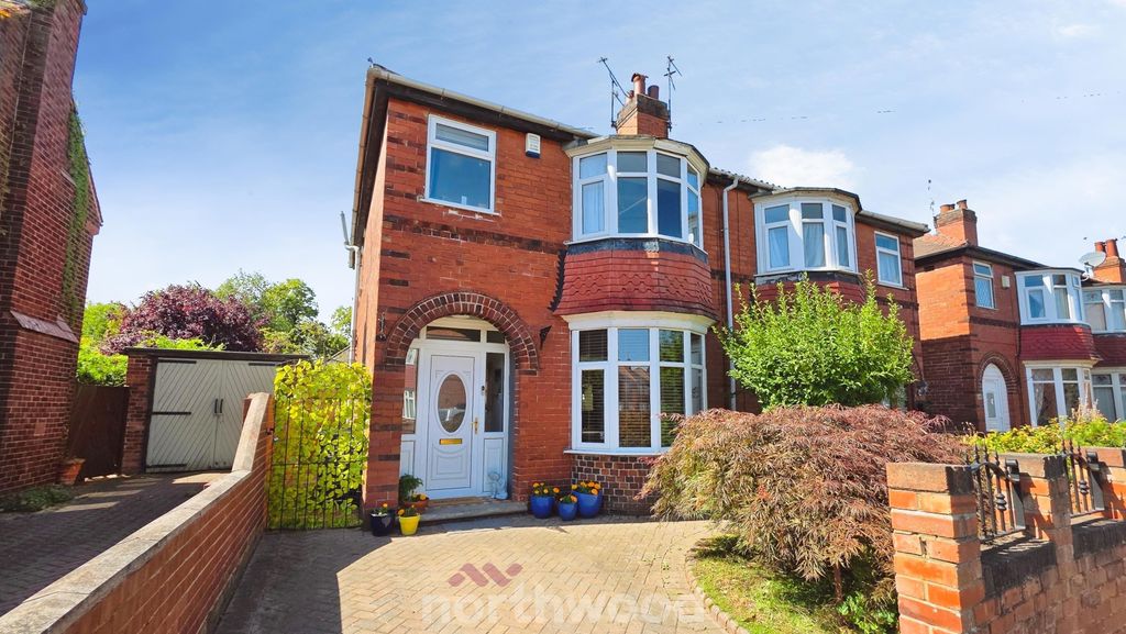 Property photo 1 of 22