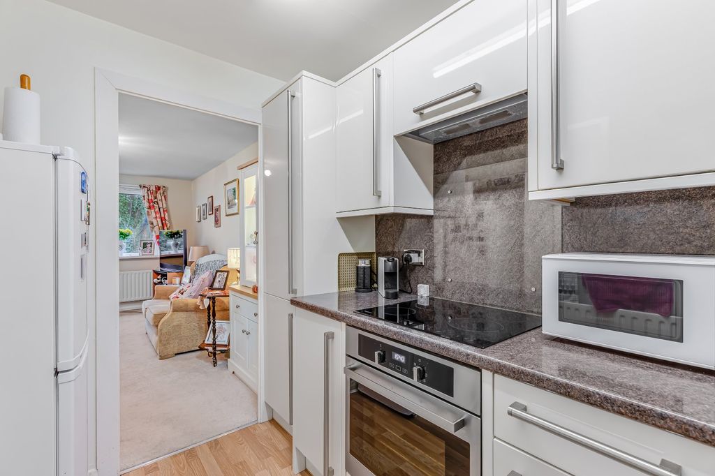 Property photo 3 of 17 Picture No. 16