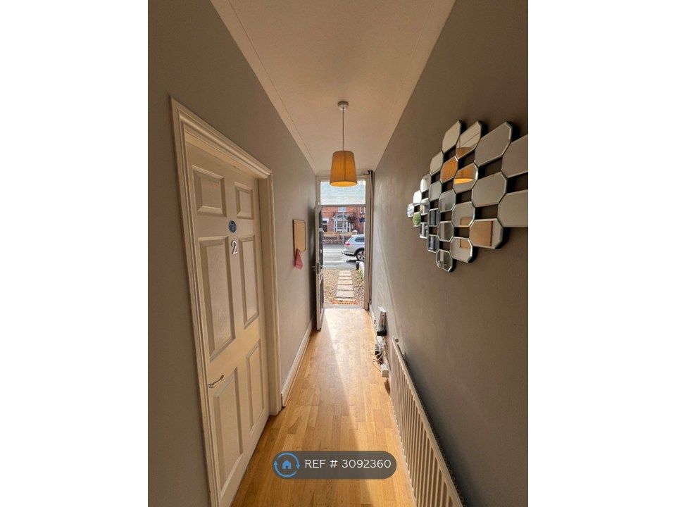 Property photo 3 of 19 Hallway
