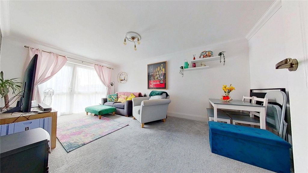 Property photo 2 of 5 Picture No. 04