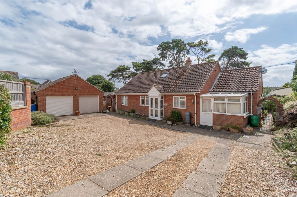 Property photo 1 of 15