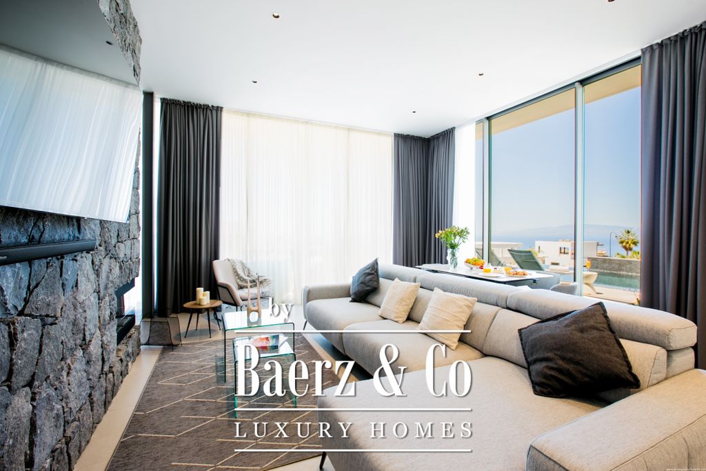 Property photo 3 of 52