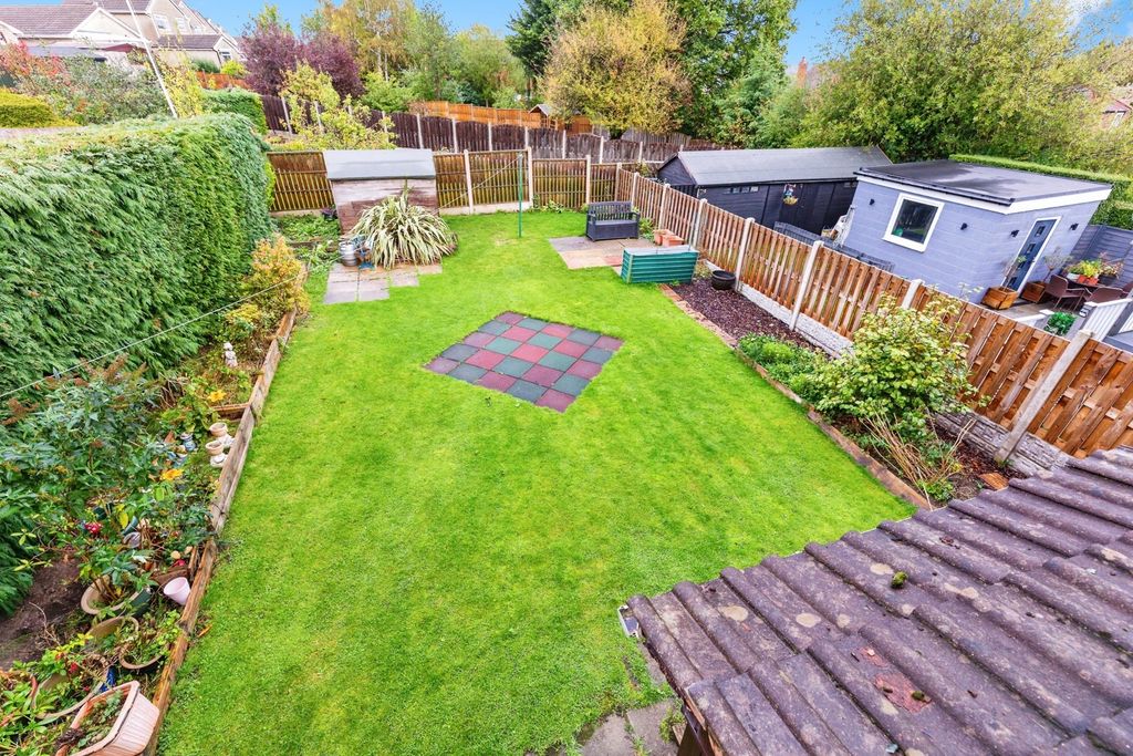 Property photo 3 of 17 Photo