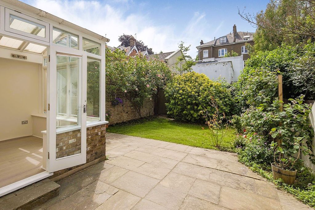 Property photo 3 of 13 Picture No. 24