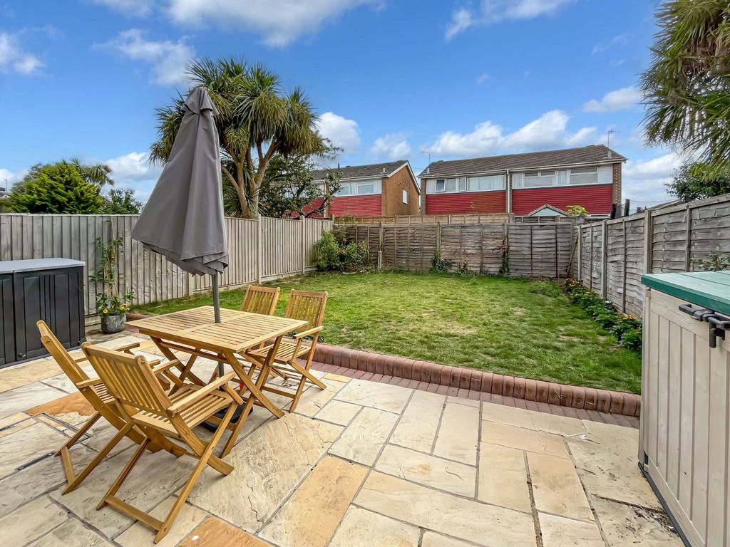 Property photo 2 of 13 Picture No. 02