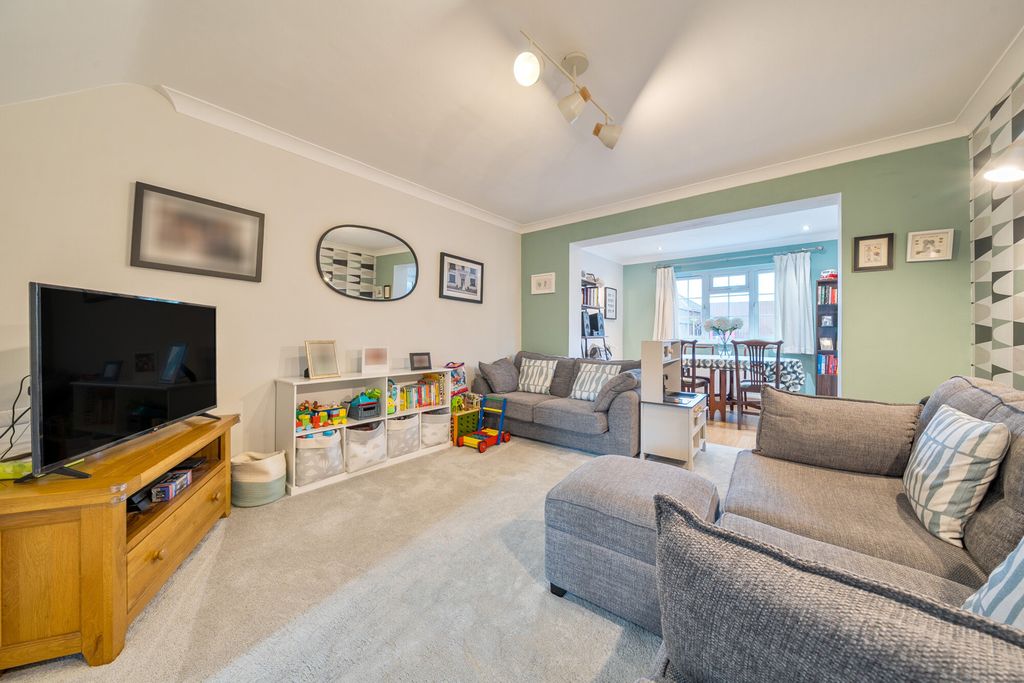 Property photo 3 of 23 Reception