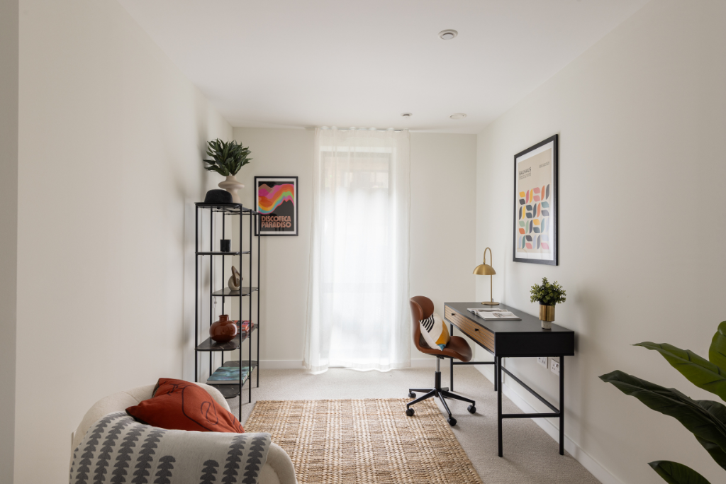 Property photo 2 of 12