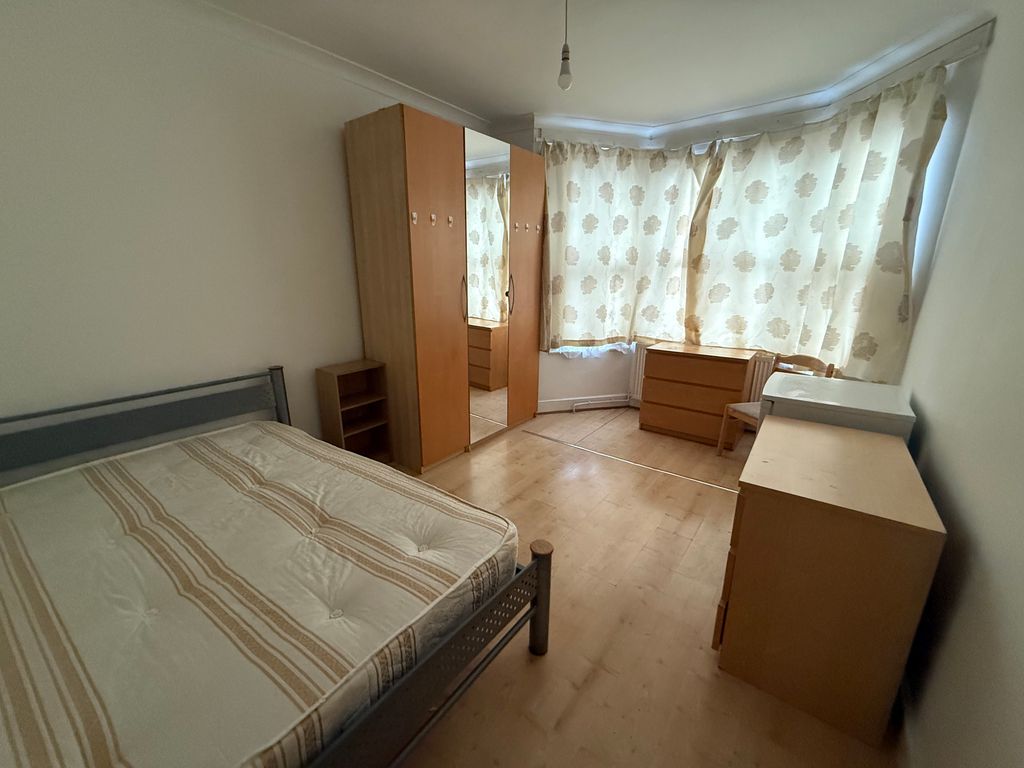 Property photo 1 of 3