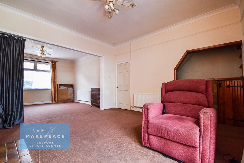 Property photo 3 of 15 Gallery