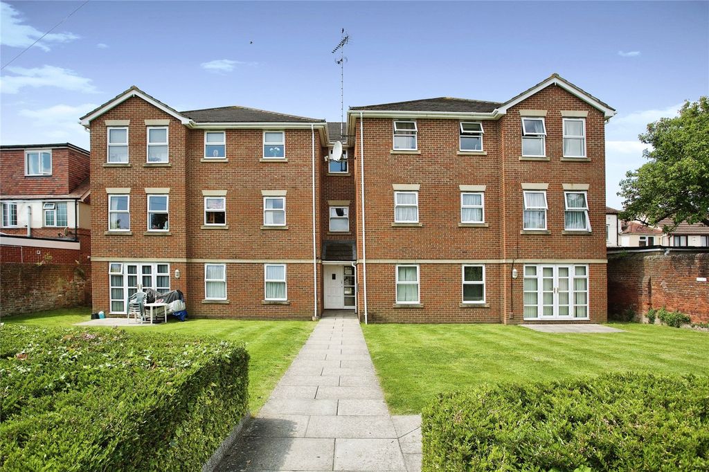 Property photo 1 of 13 Picture No. 17