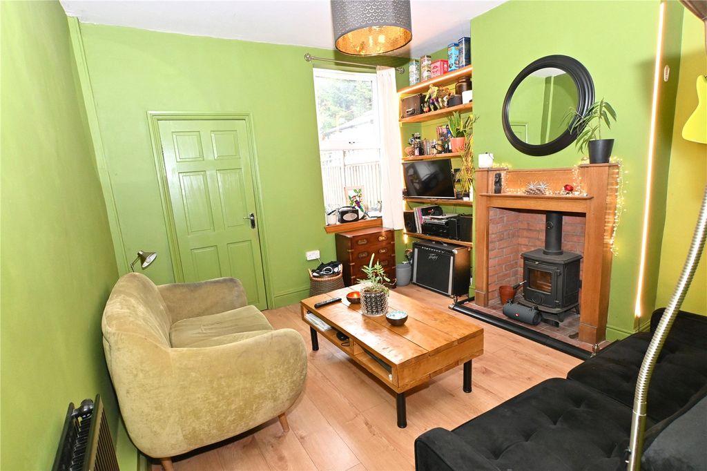 Property photo 3 of 12 Picture No. 05