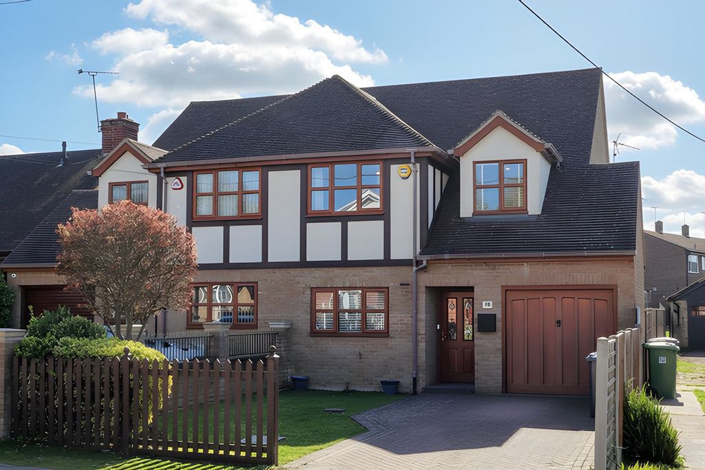 Property photo 1 of 31