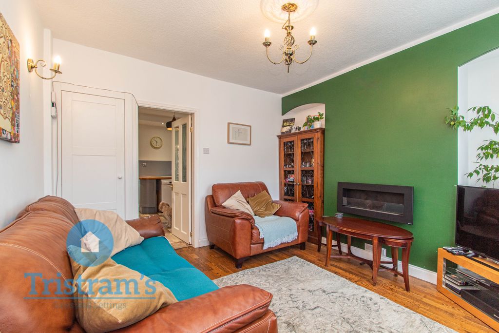 Property photo 3 of 24