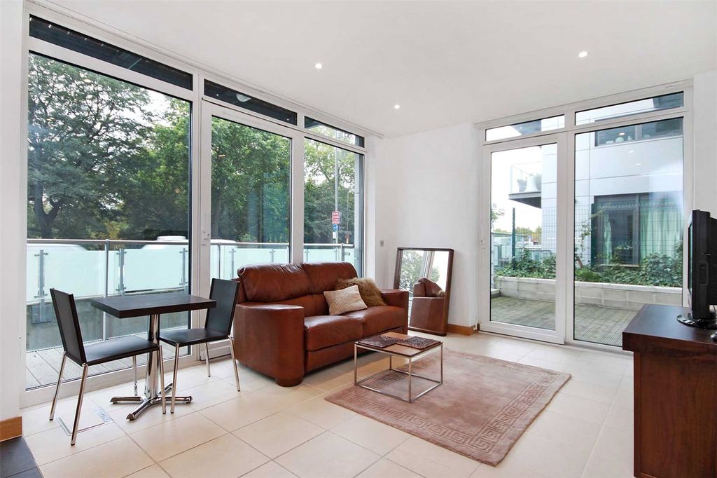 Property photo 1 of 10 Picture No. 04