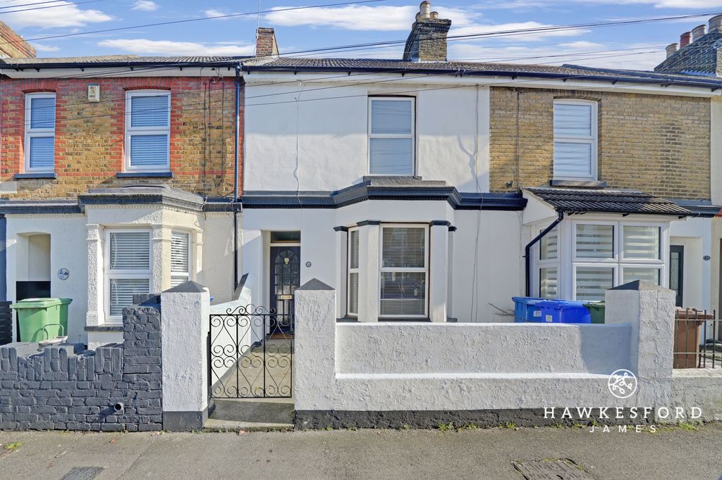 Property photo 1 of 13 Burley Road, Sittingbourne - Front