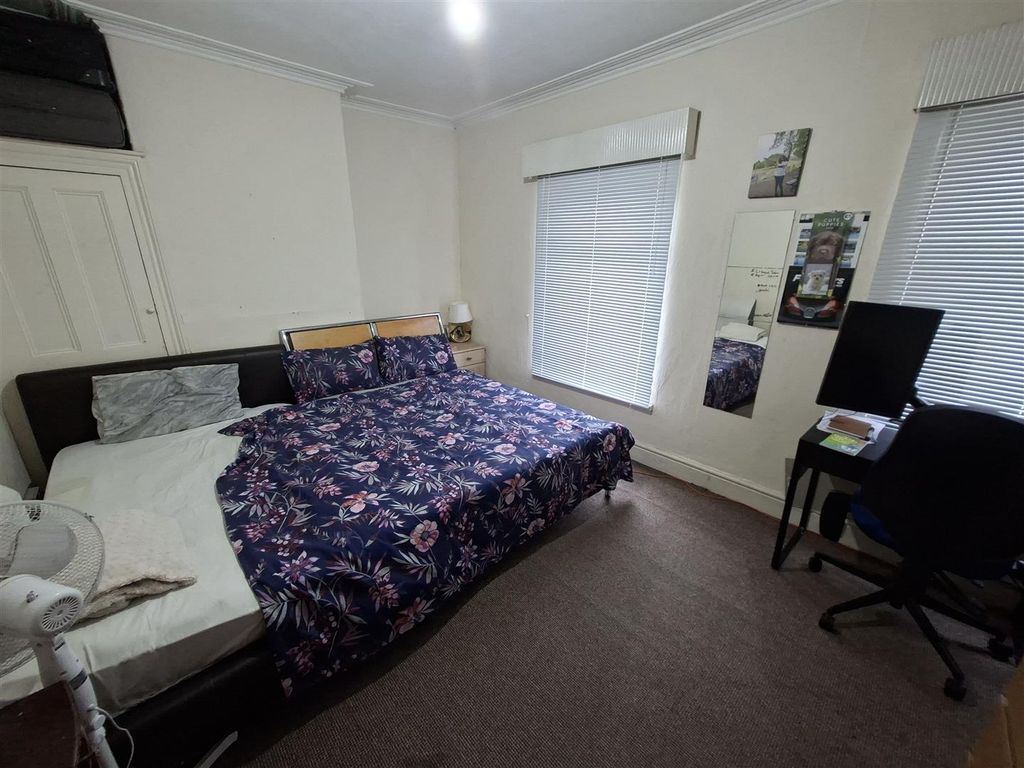 Property photo 3 of 13 20260119_105600.Jpg