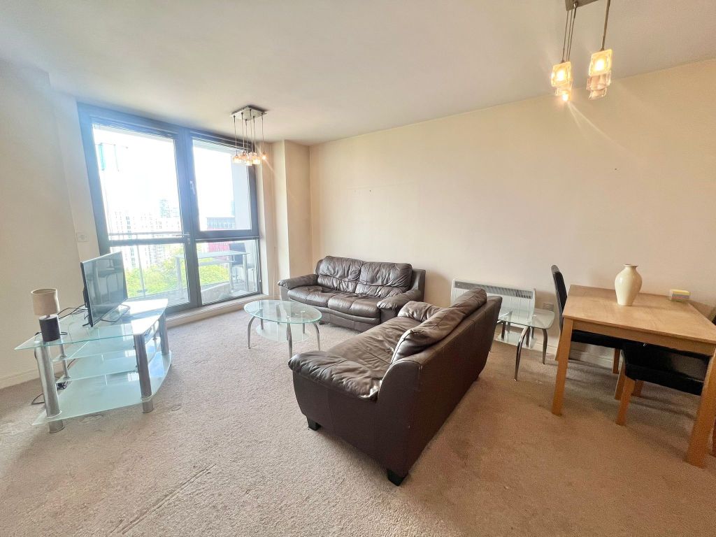 Property photo 1 of 7 Lounge