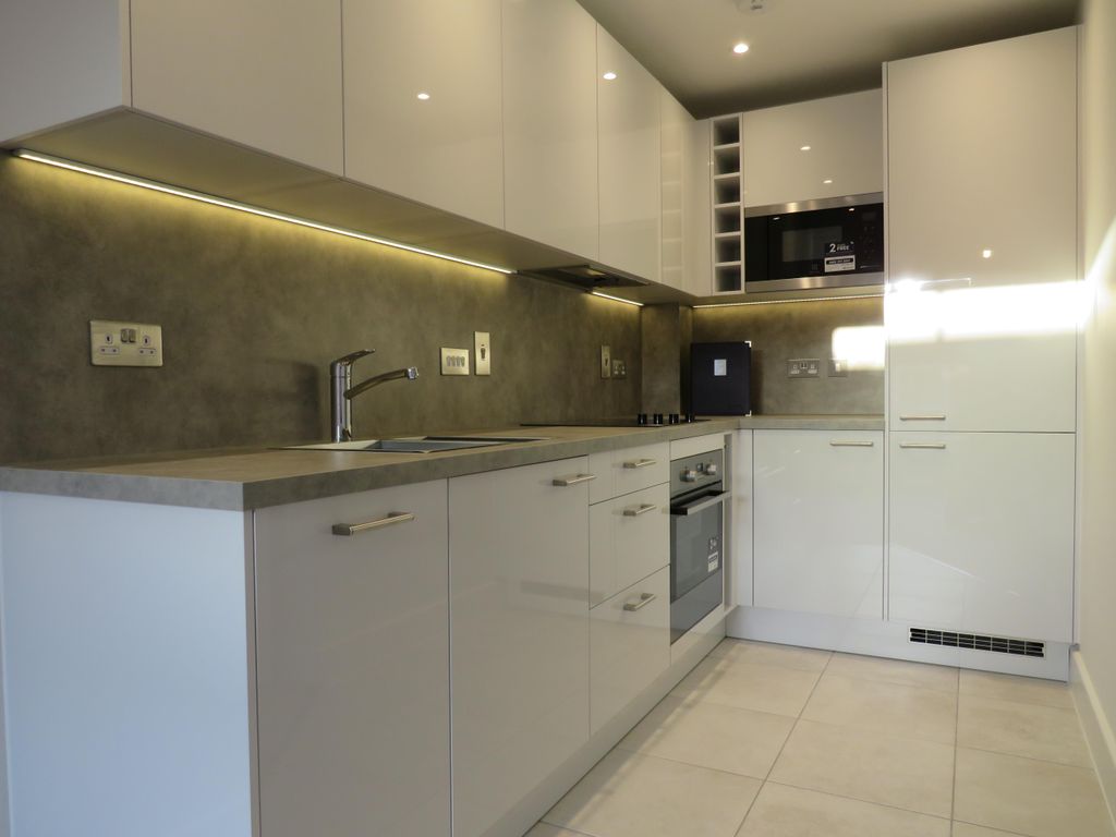 Property photo 2 of 5 Kitchen