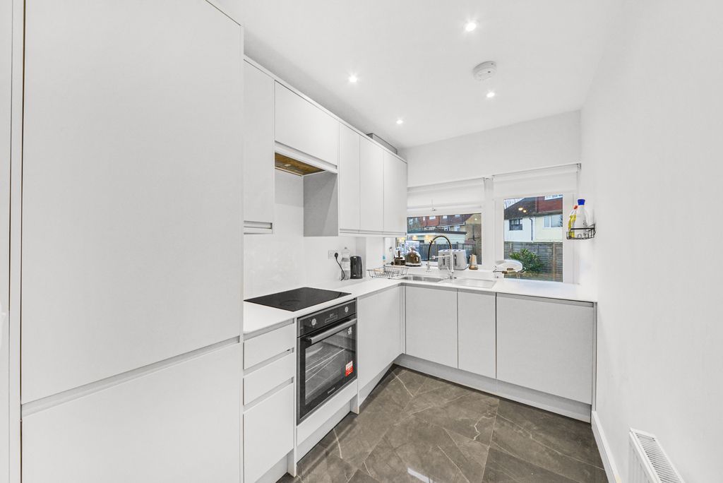 Property photo 3 of 10 Picture No. 06