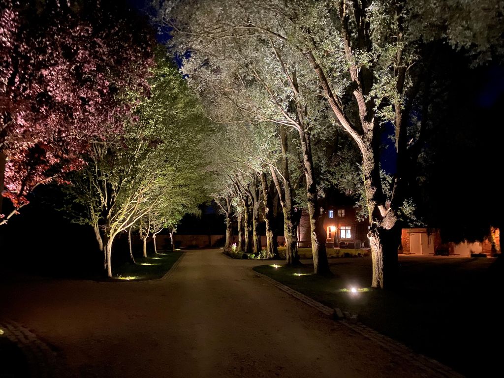 Property photo 2 of 40 Image