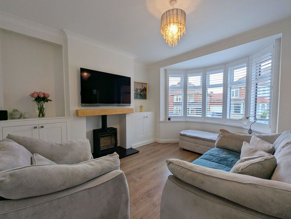 Property photo 2 of 21