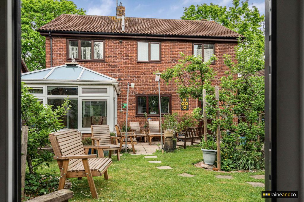 Property photo 1 of 29