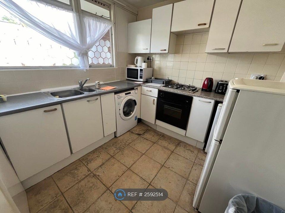 Property photo 1 of 2