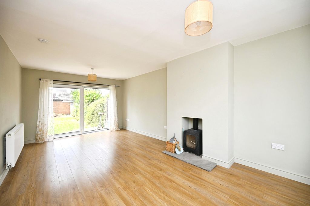 Property photo 3 of 19
