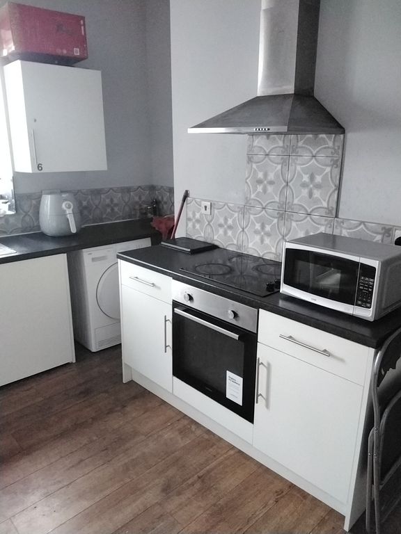 Property photo 3 of 9 Gallery