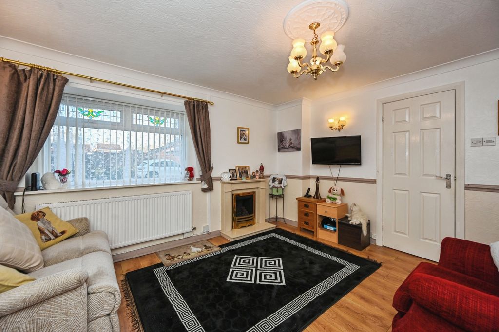 Property photo 3 of 15