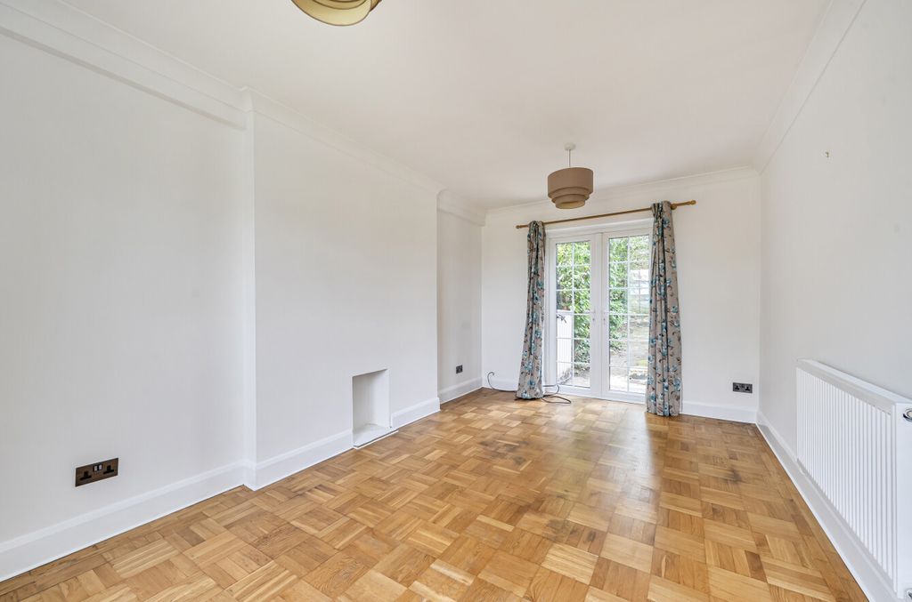 Property photo 3 of 12 1479938-17-6A2Ff0...