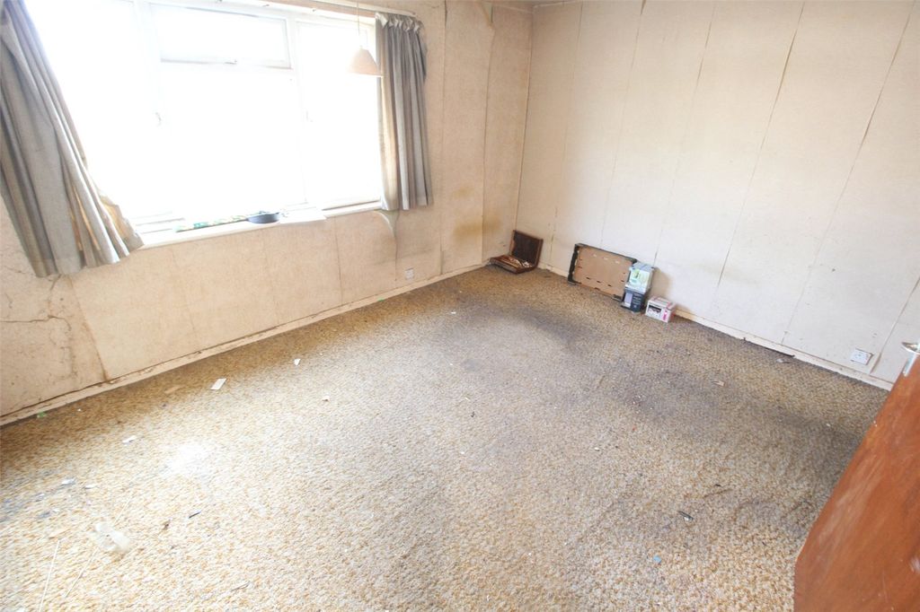 Property photo 2 of 7 Picture No. 01