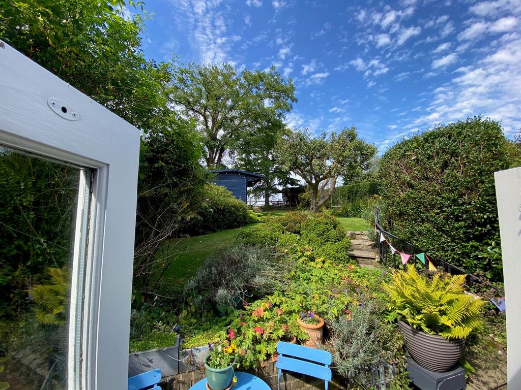Property photo 3 of 30