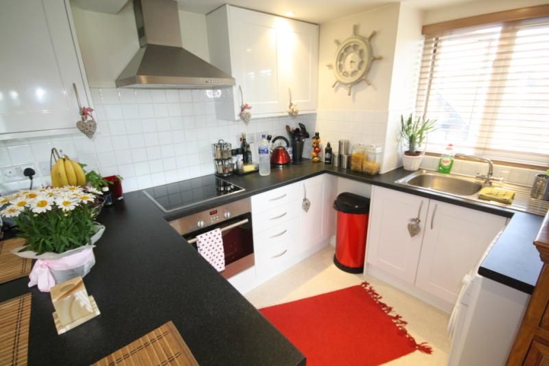 Property photo 3 of 4 Kitchen