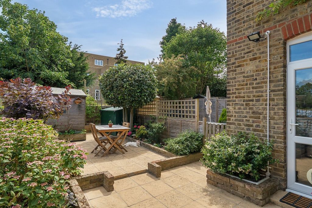 Property photo 3 of 19 Picture No. 05