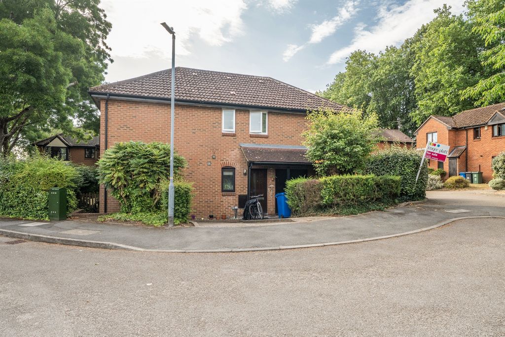 Property photo 1 of 12