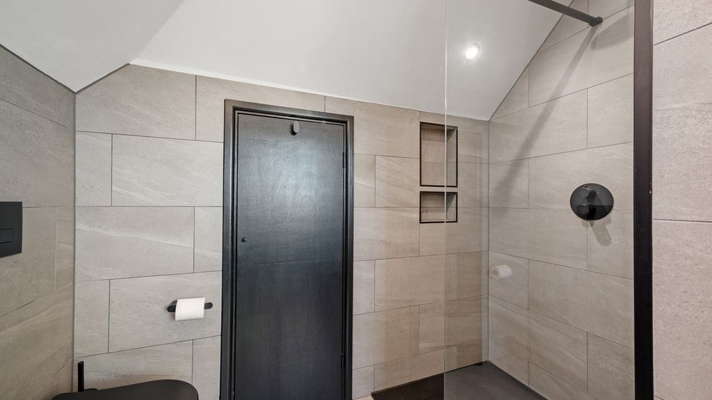 Additional image 40 of 6 bed detached house for saleWithybrook Road Bulkington Bedworth, Warwickshire CV12