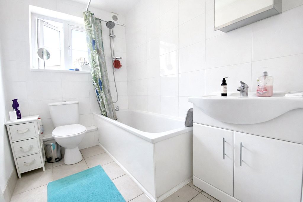 Property photo 3 of 10 Picture 3