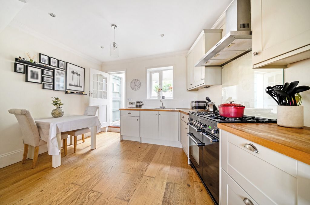 Property photo 2 of 21 1452343-10-6A01B7...